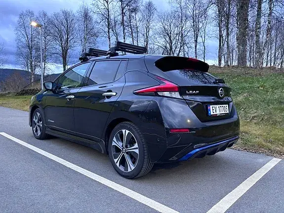 Nissan Leaf 2018 photo 3