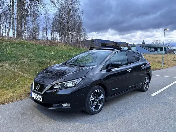 Nissan Leaf 2018 photo 2