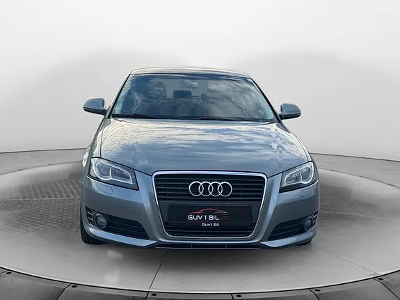 Audi A3 2010 photo 2