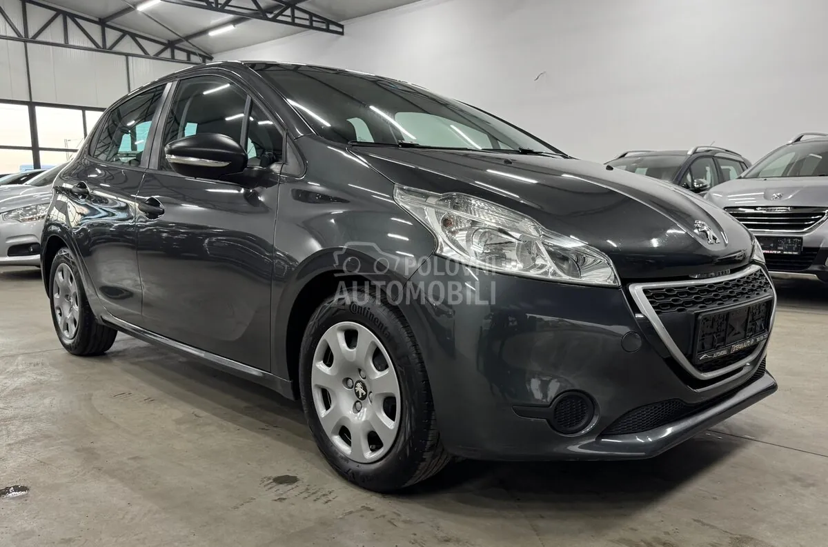 Peugeot 208 2014 photo 5