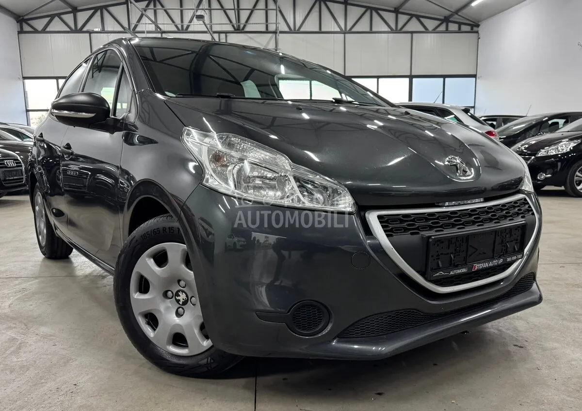 Peugeot 208