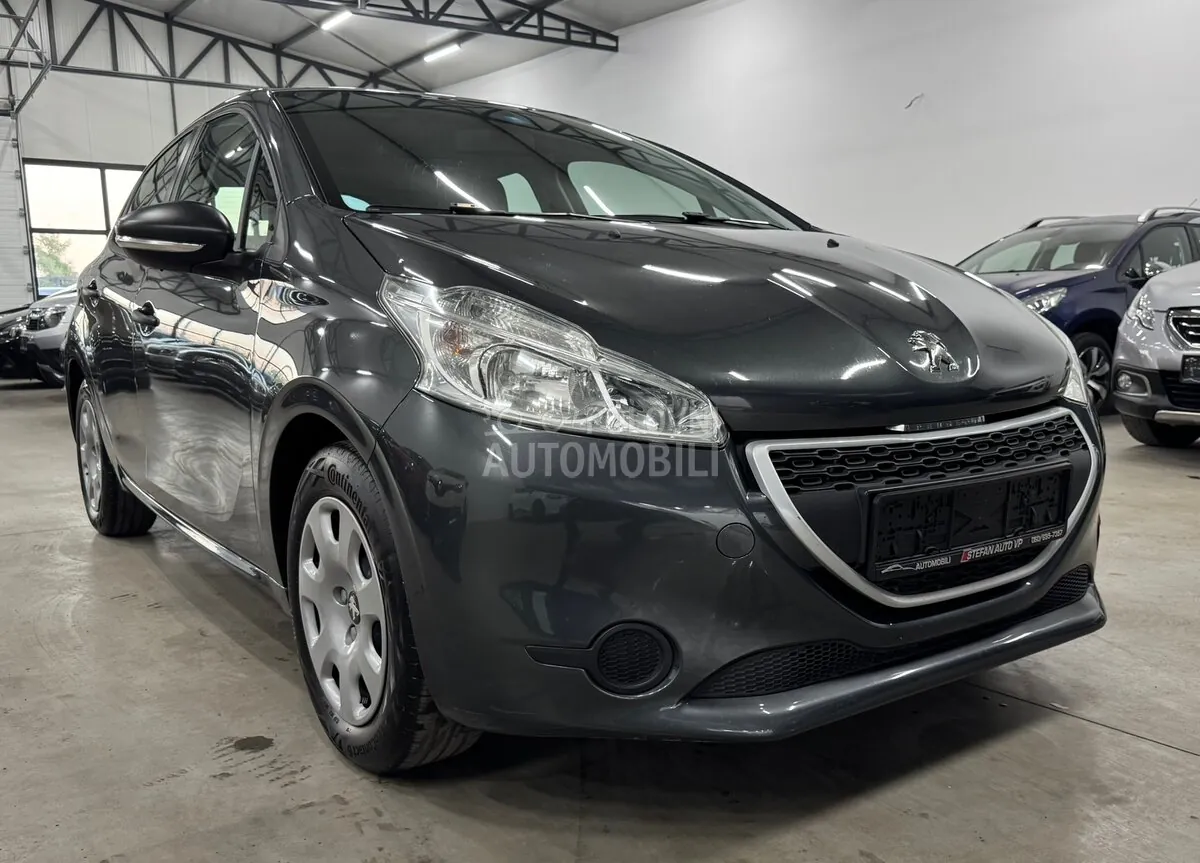 Peugeot 208 2014 photo 4