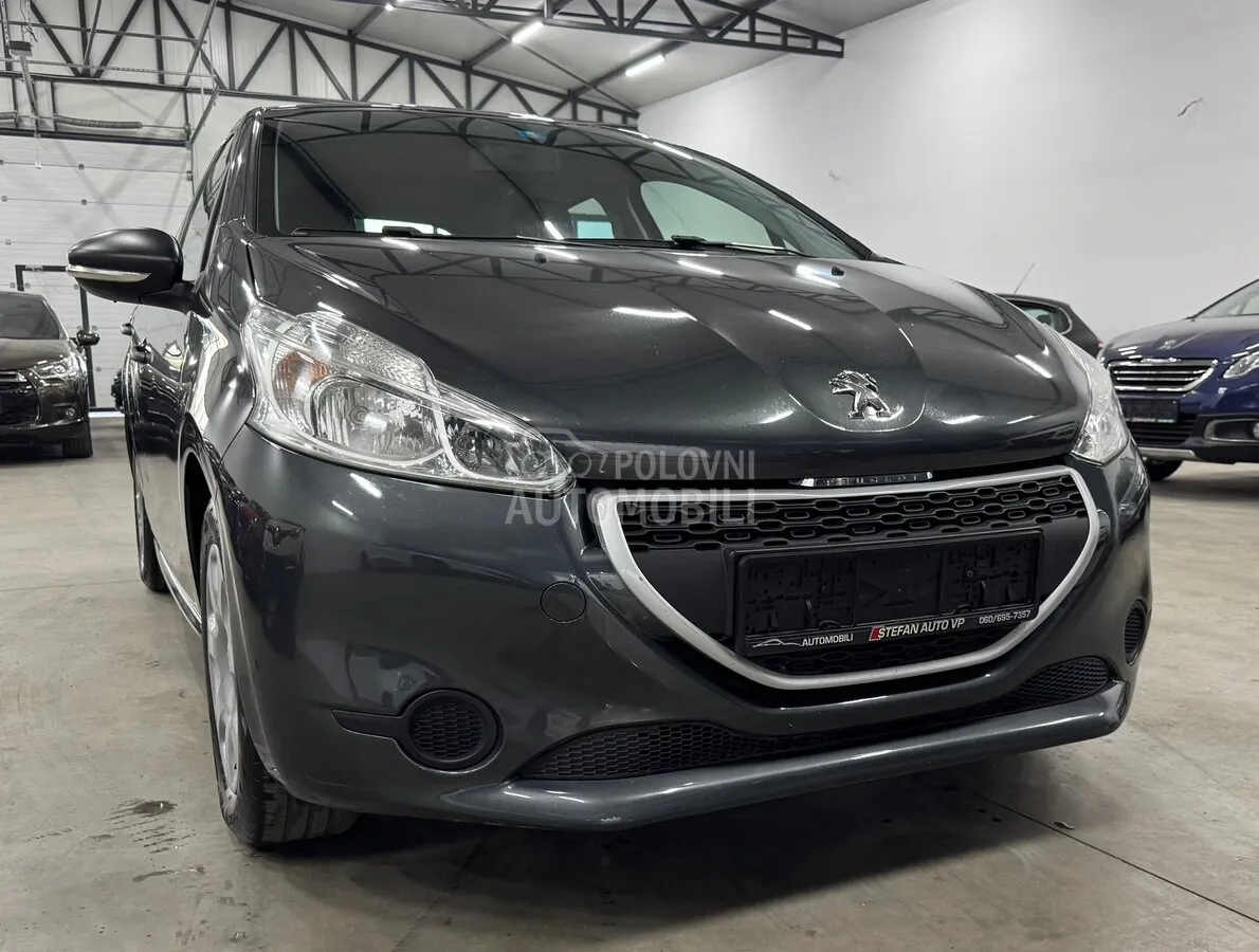 Peugeot 208 2014 photo 3
