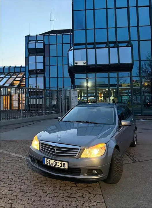 Mercedes-Benz C200 W204