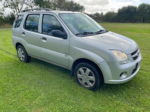 Suzuki Ignis 2004 photo 4
