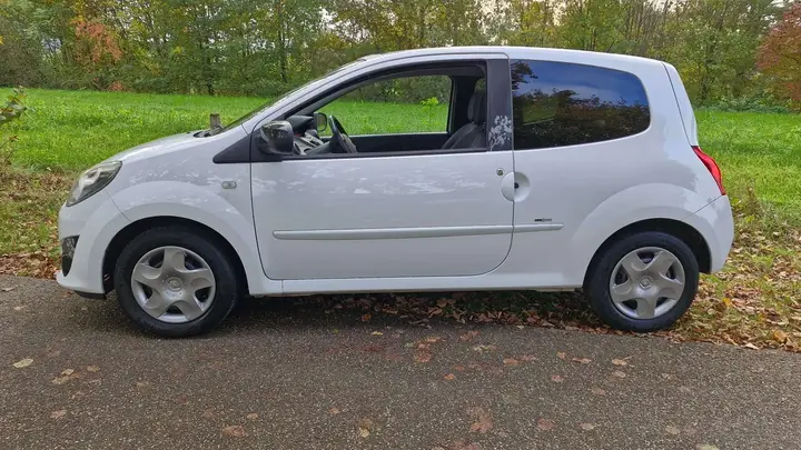 Renault Twingo 2010 photo 2