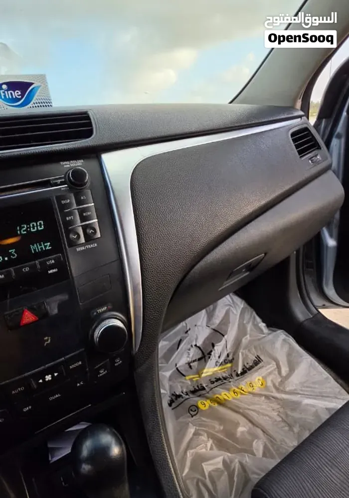 Suzuki Kizashi 2011 photo 2
