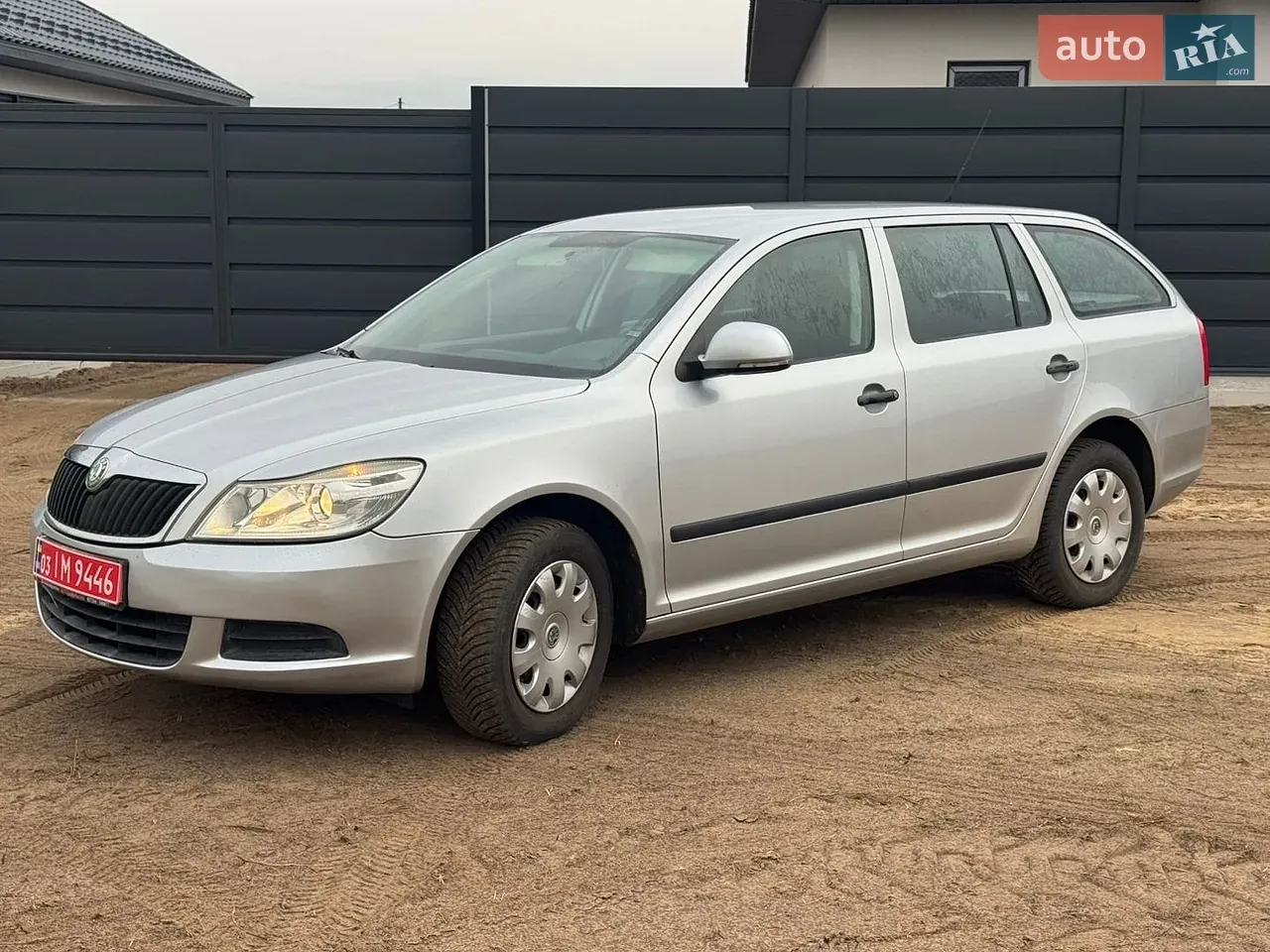 Skoda Octavia 2009 photo 2