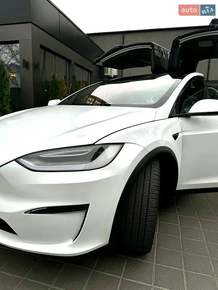 Tesla Model X