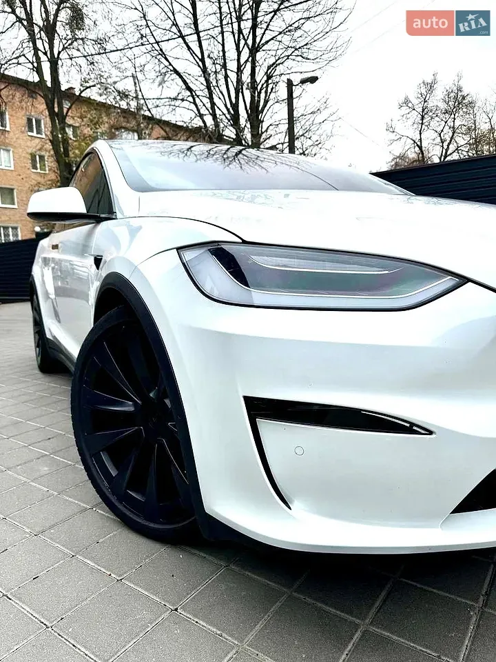 Tesla Model X 2022 photo 2