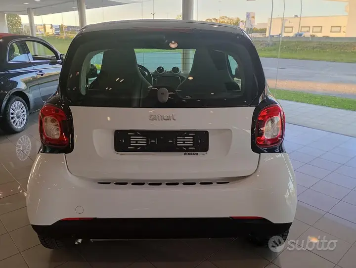 Smart Fortwo 2019 photo 5