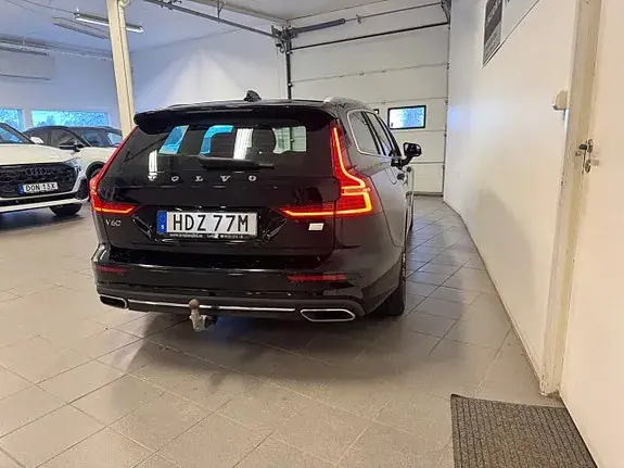 Volvo V60 2022 photo 4