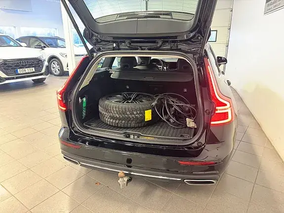 Volvo V60 2022 photo 5