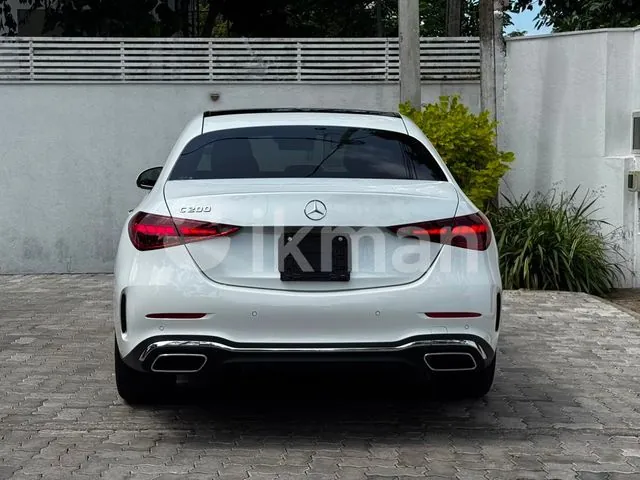 Mercedes-Benz C200 2026 photo 3