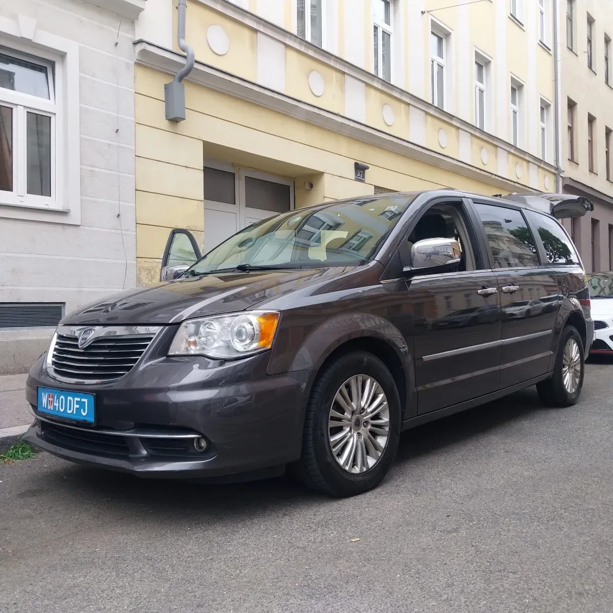 Lancia Voyager