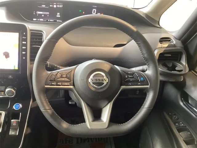 Nissan Serena 2019 photo 3