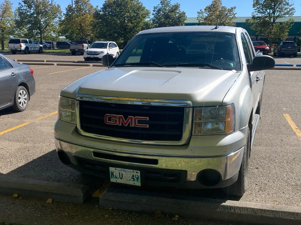 GMC Sierra 2011 photo 4