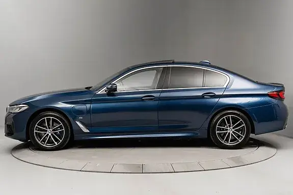 BMW 530E 2021 photo 2