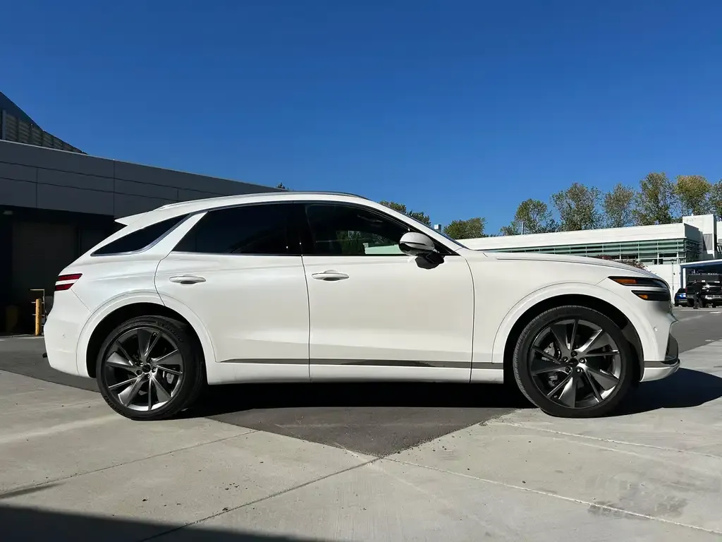 Genesis Gv70 2026 photo 4