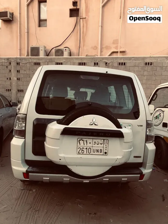 Mitsubishi Pajero Gls 2012 photo 4