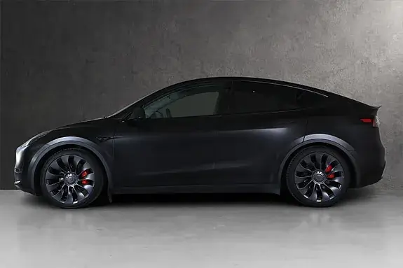 Tesla Model Y 2025 photo 3