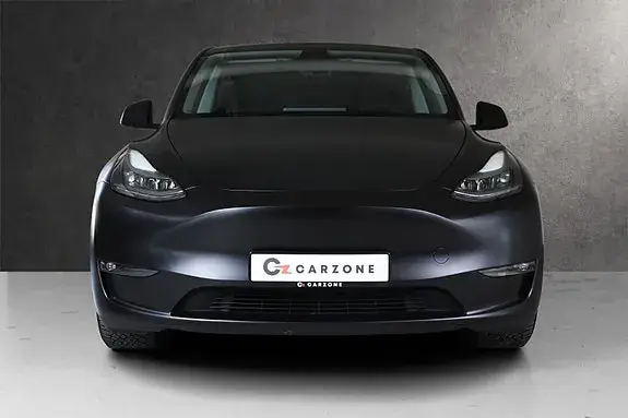 Tesla Model Y 2025 photo 2