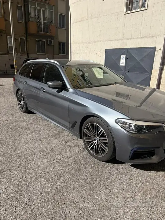 BMW 5 Series 2017 photo 2