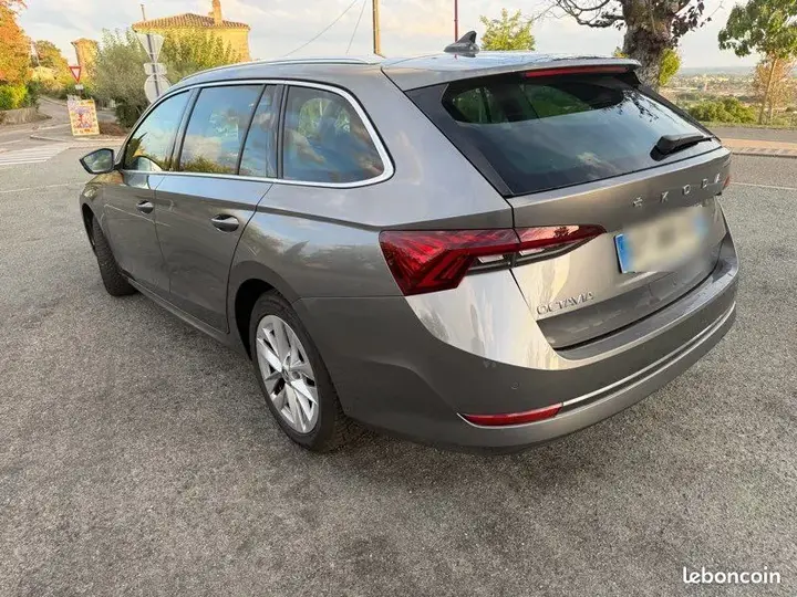 Skoda Octavia 2024 photo 4