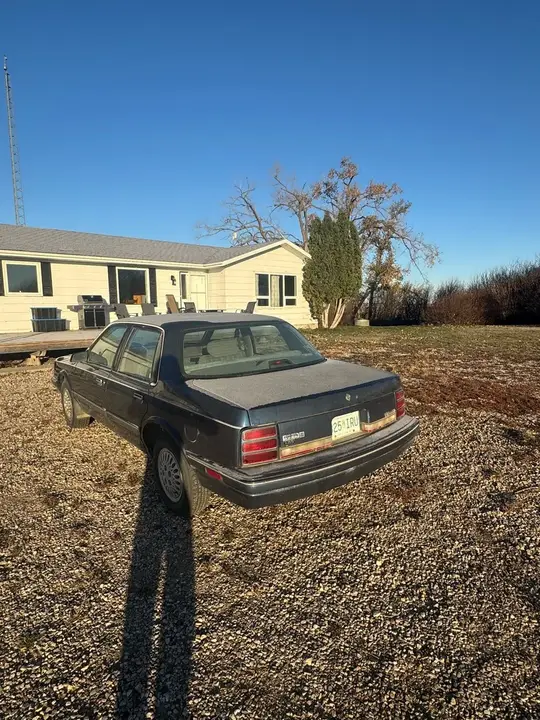 Oldsmobile Cutlass 1991 photo 3