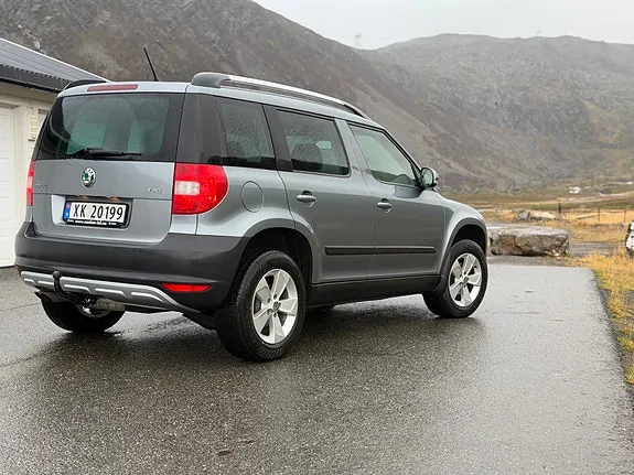 Skoda Yeti 2012 photo 4