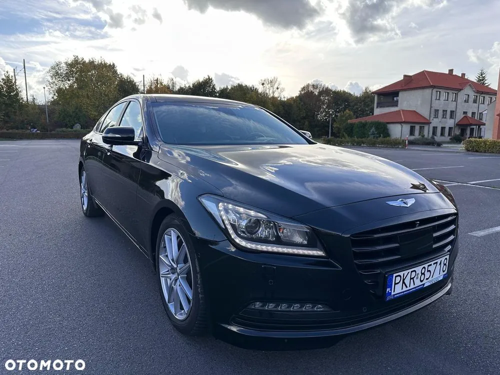Hyundai Genesis