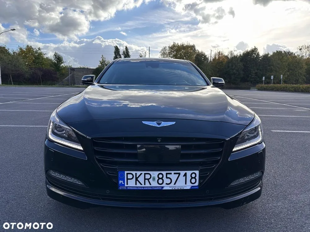 Hyundai Genesis 2014 photo 2