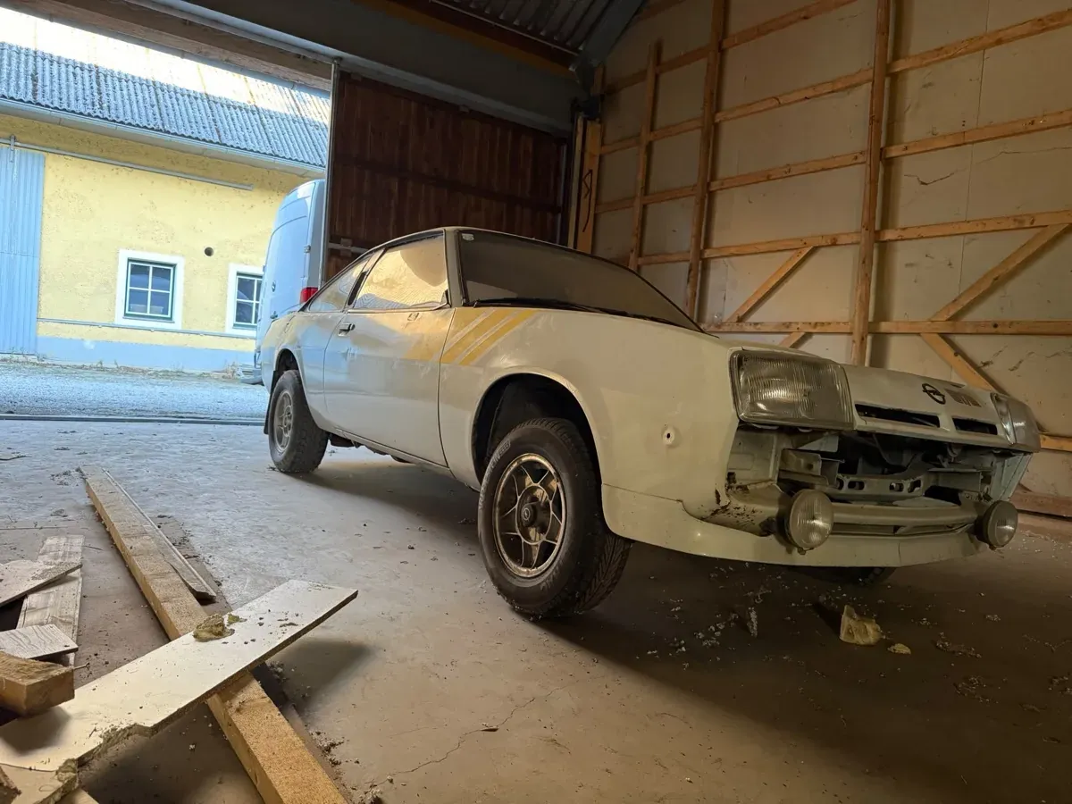 Opel Manta 1988 photo 3