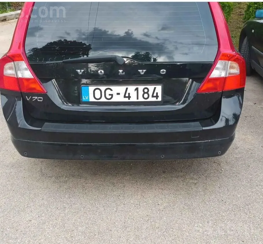 Volvo V70 2011 photo 2