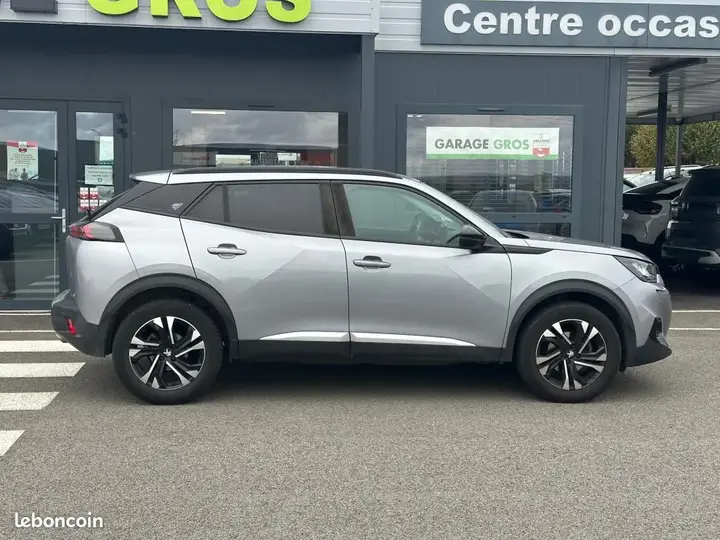 Peugeot 2008 2023 photo 3