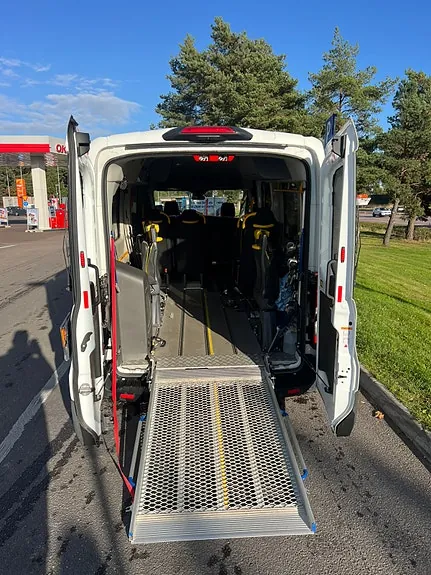 Ford Transit 2023 photo 3