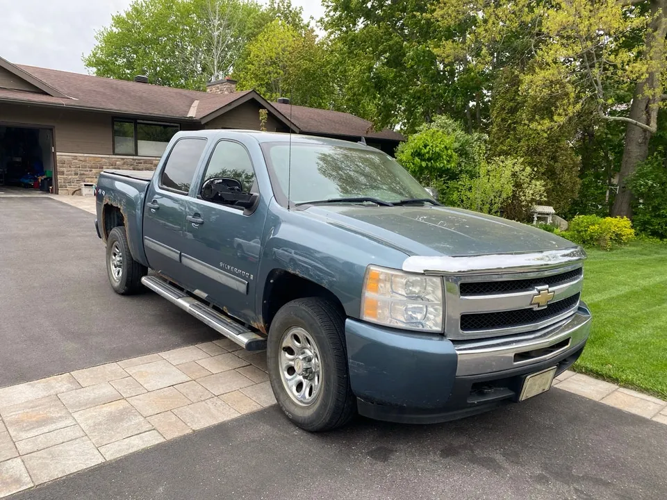 Chevrolet Silverado 1500 2009 photo 2