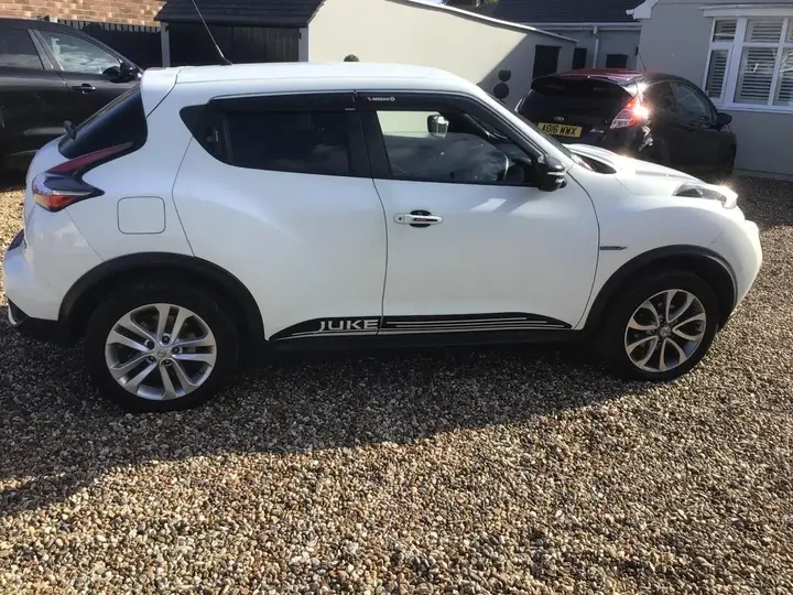 Nissan Juke 2015 photo 4