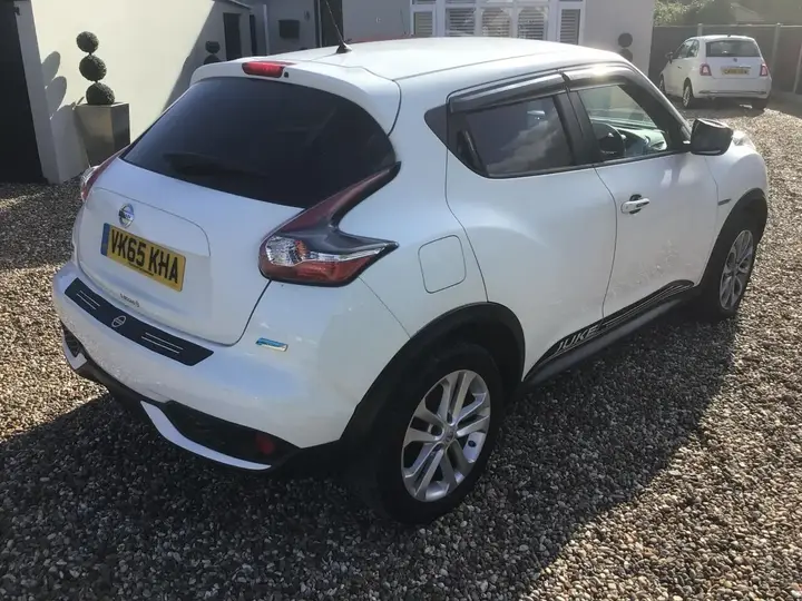 Nissan Juke 2015 photo 5