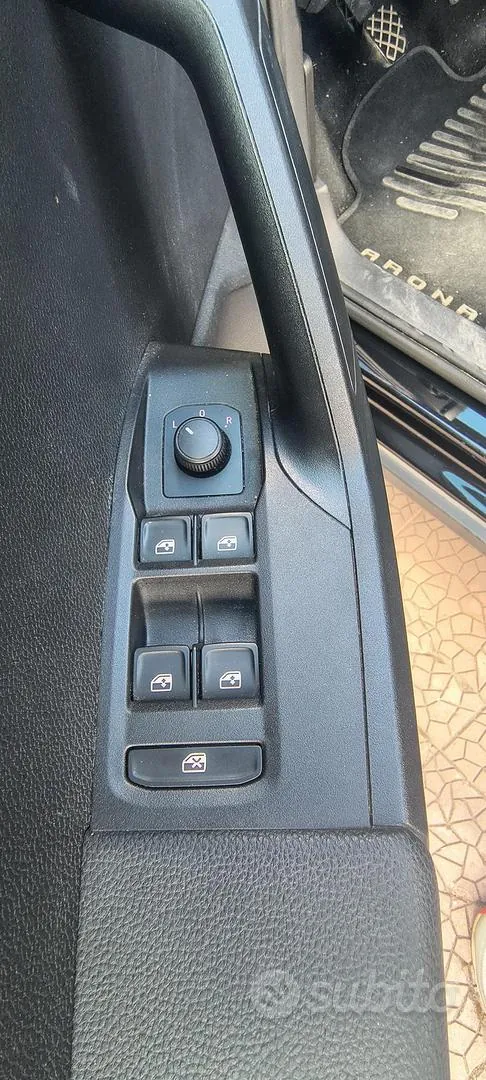 Seat Arona 2019 photo 5