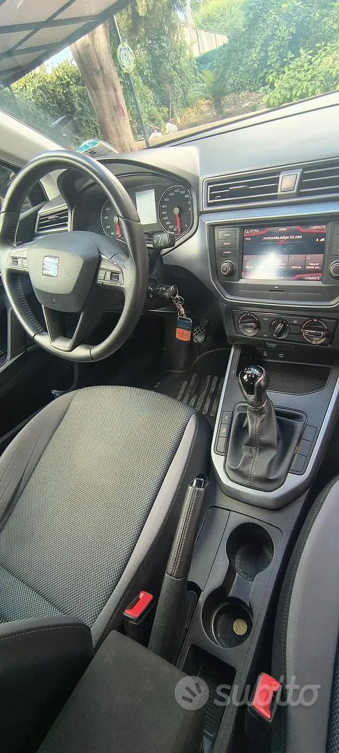 Seat Arona 2019 photo 4