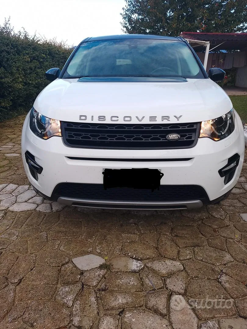 Land Rover Discovery Sport 2018 photo 2