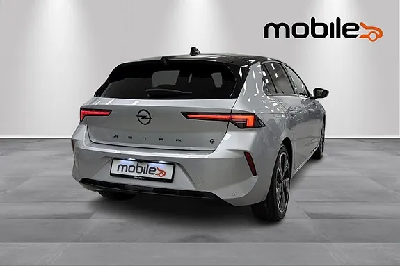Opel Astra 2023 photo 4