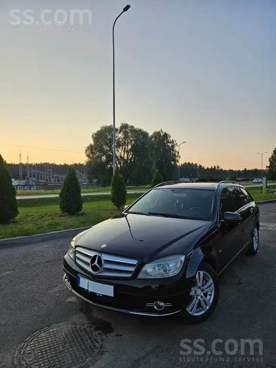 Mercedes-Benz C200