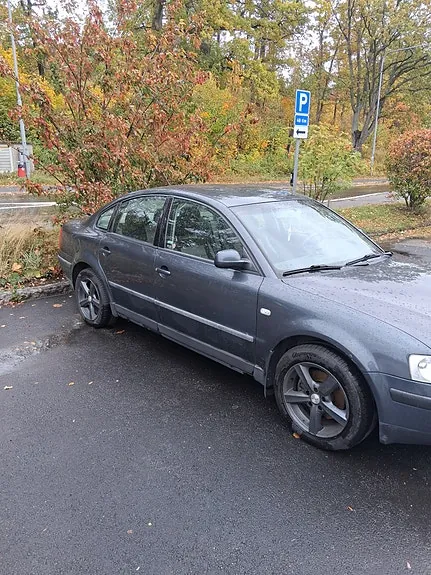 Volkswagen Passat 2000 photo 2