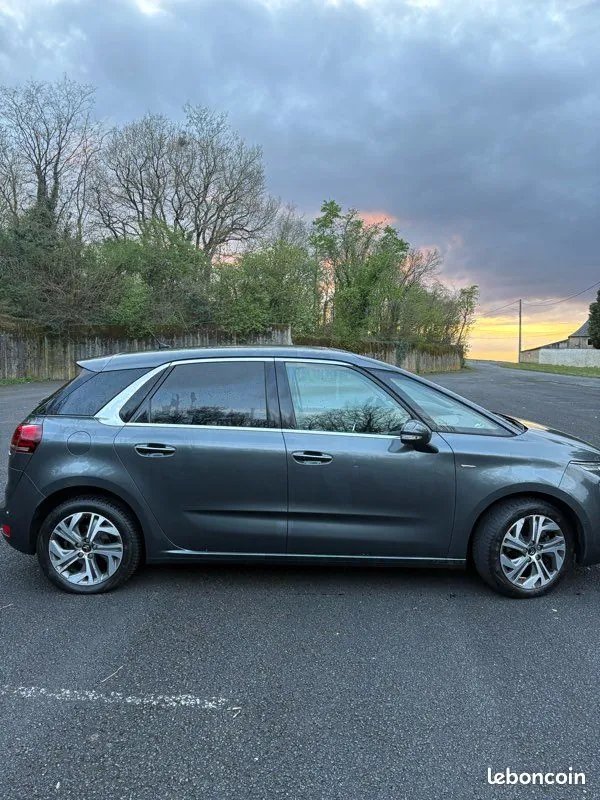 Citroen C4 Picasso 2014 photo 2