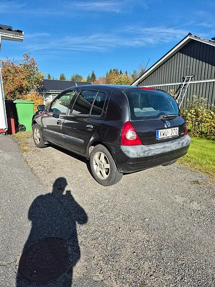 Renault Clio 2006 photo 2