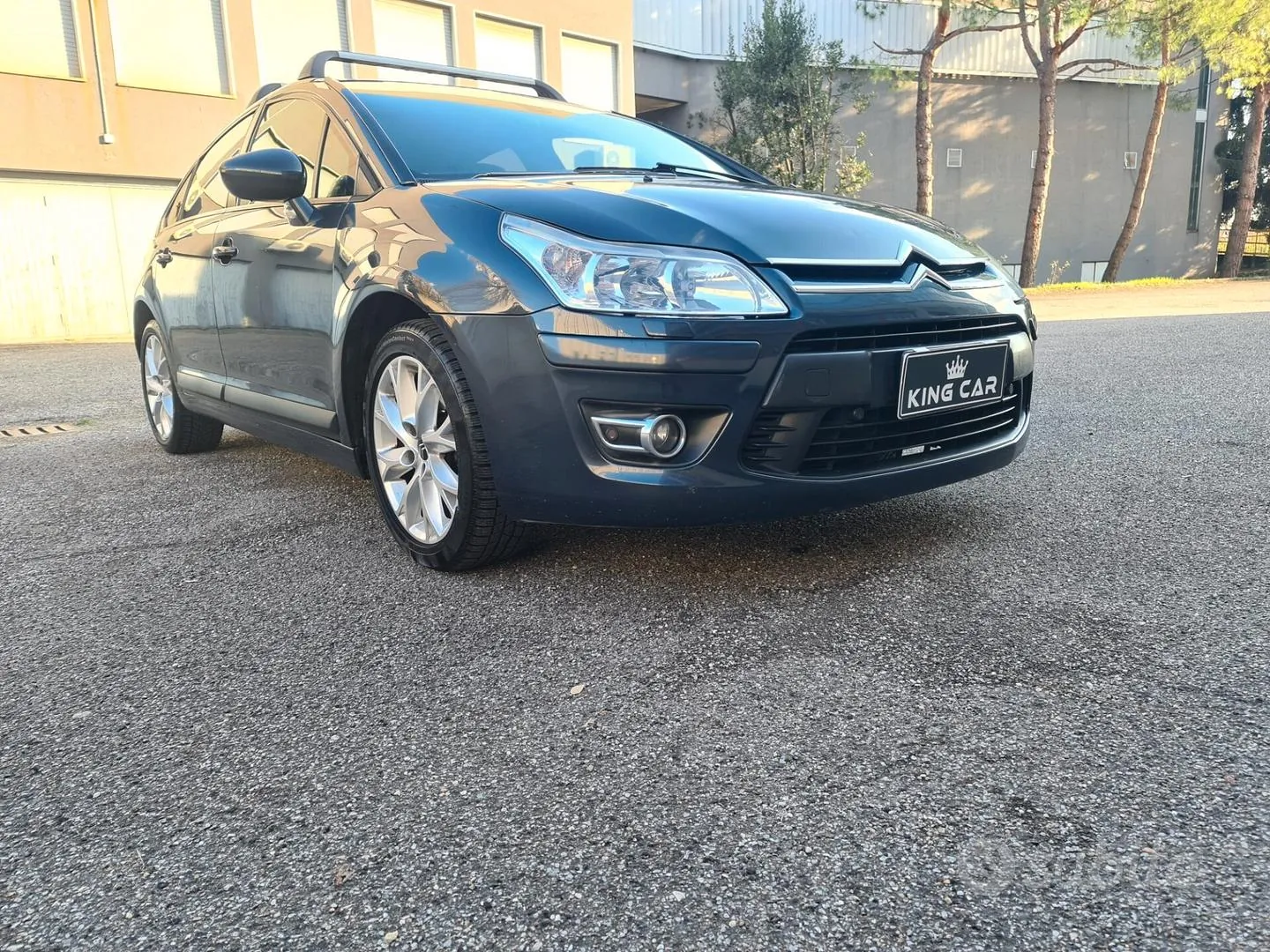 Citroen C4 2010 photo 2