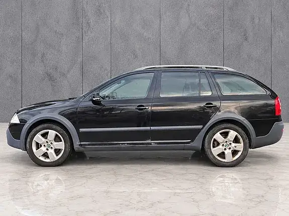 Skoda Octavia Scout 2008 photo 2
