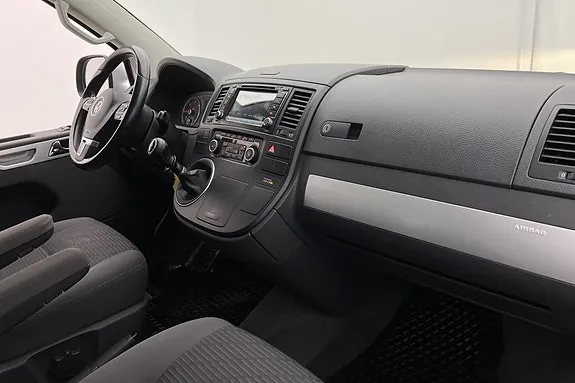 Volkswagen Multivan 2013 photo 5